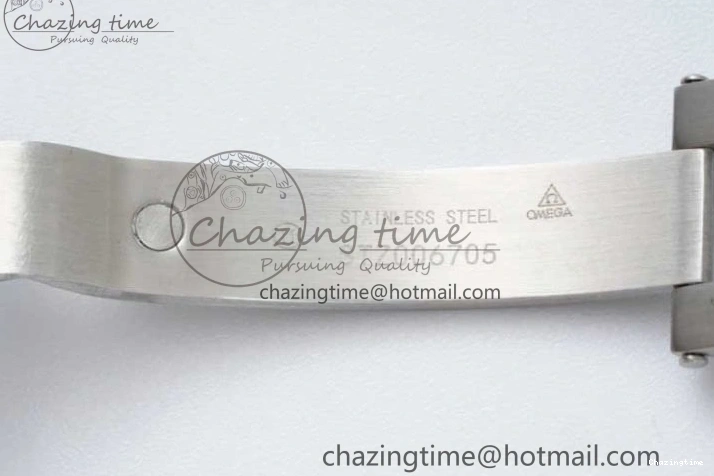 0215 Speedmaster Racing Master SS HKF Best Edition Gray Black Dial on SS Bracelet A Sustainable 7805